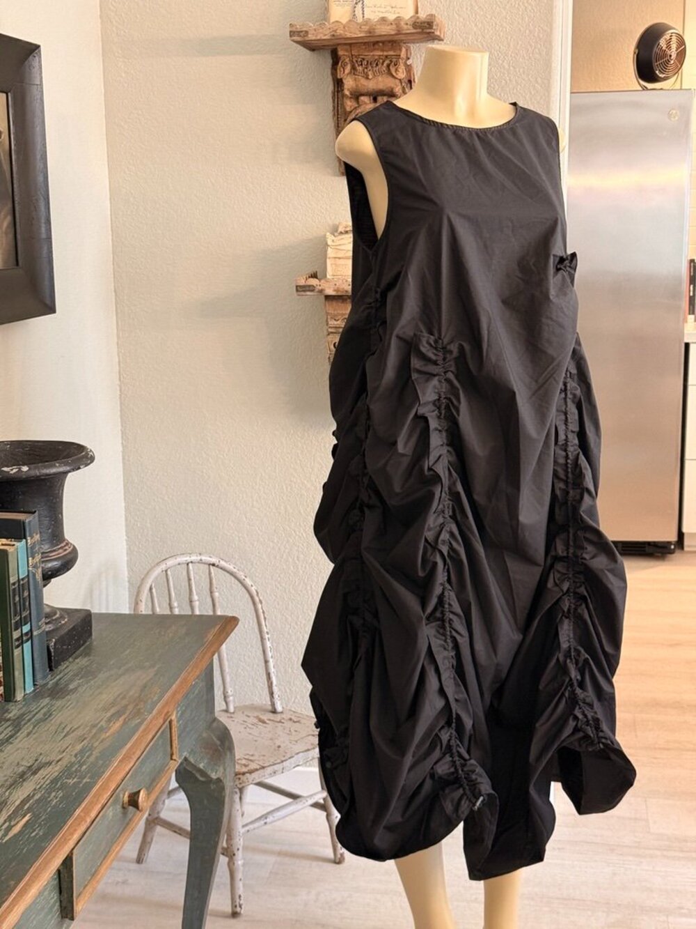 F.modern Black Sleeveless Midi Length Hi Round Neckline Oversize Dress - Picture 3 of 7
